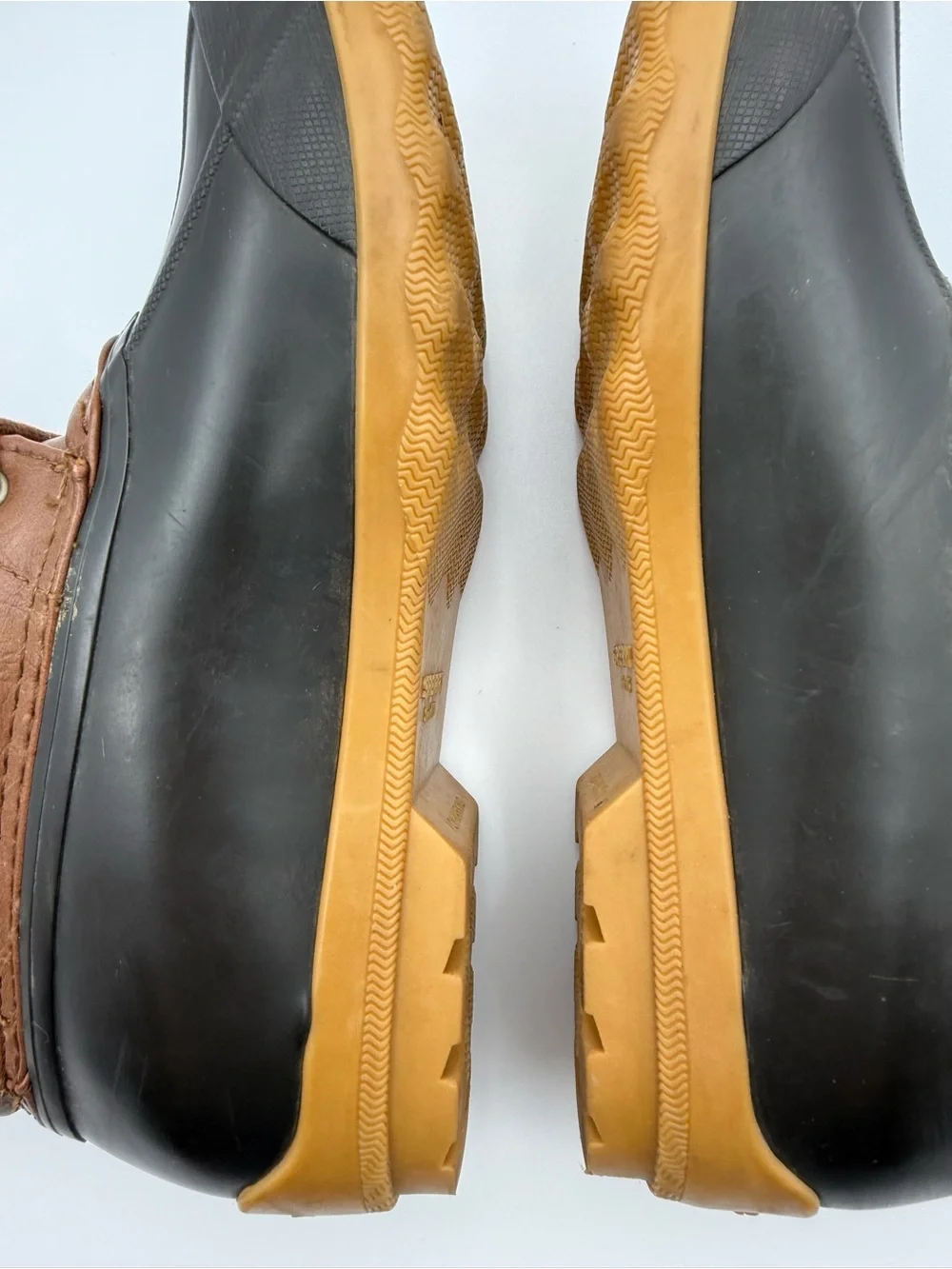 Sperry Port Boot Boys Rain Boots in brown, black, and tan. Boys’ size US 6M